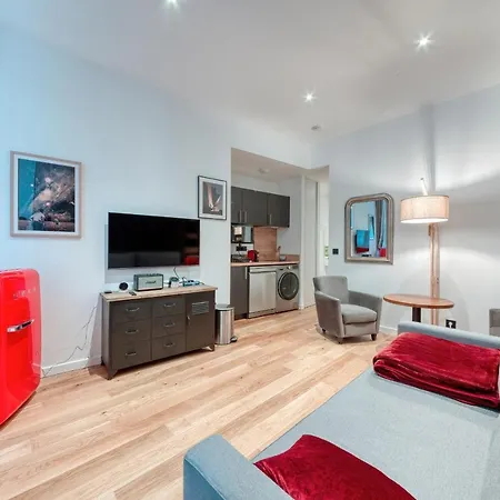 Guestready - An Ideally Placed Studio *